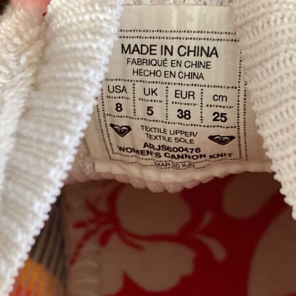 Roxy Women’s 8 White Canon Knit Rainbow Pride Sneaker Shoe Elastic Stretch - Picture 5 of 5